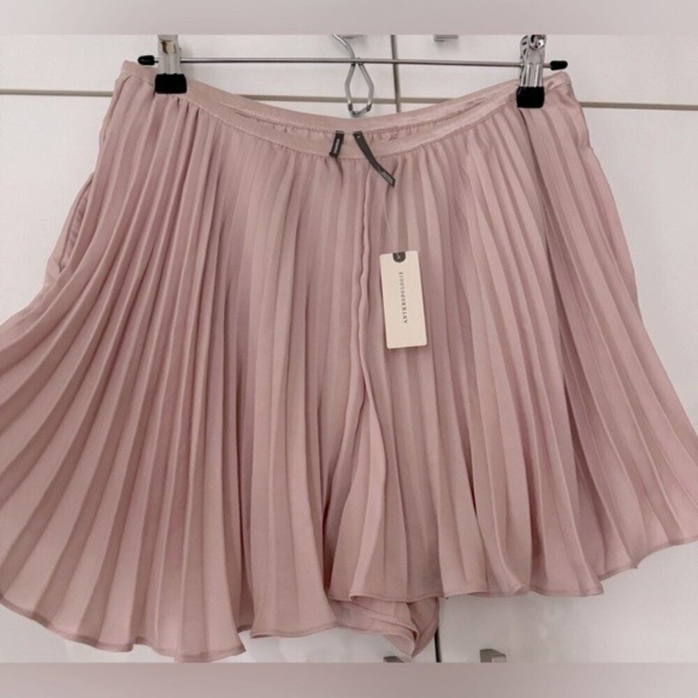 NWT Size L - Anthropologie Silky Skorts with built in shorts (NWT US$ 128)